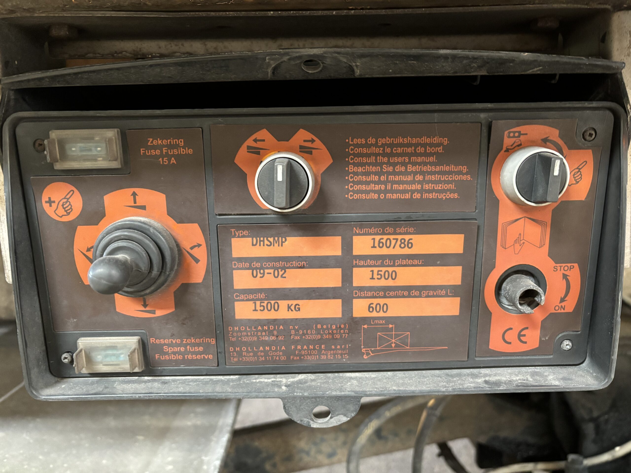 RENAULT MIDLUM 12.220 PLATAFORMA ELEVADORA 2003 - Imagen 23